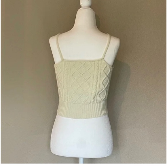 Knitty Kitty - Picture 4 of 4